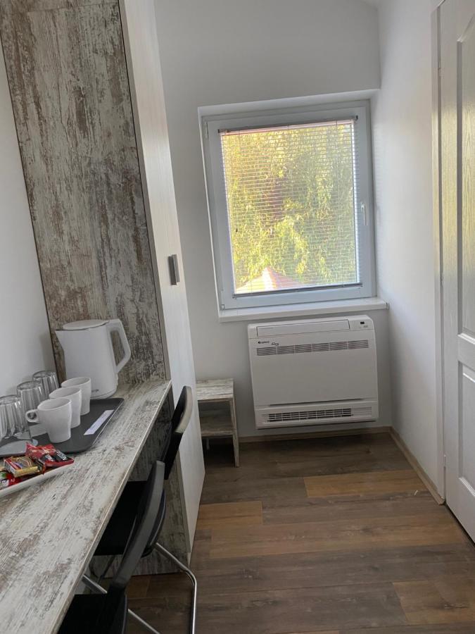 Omis Rooms ปานเชโว ภายนอก รูปภาพ