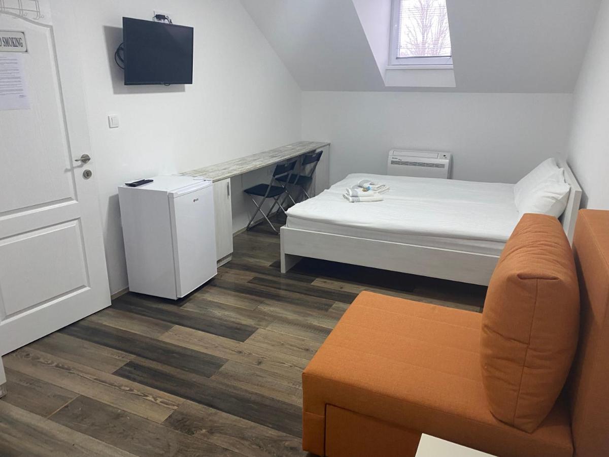 Omis Rooms ปานเชโว ภายนอก รูปภาพ