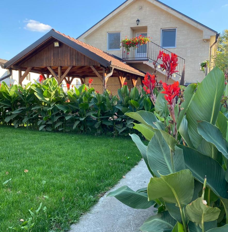 Omis Rooms ปานเชโว ภายนอก รูปภาพ